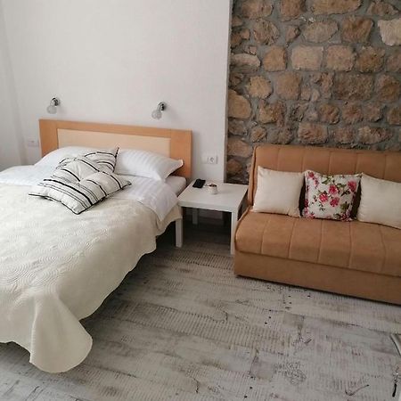 Vila Mira Требинье Экстерьер фото