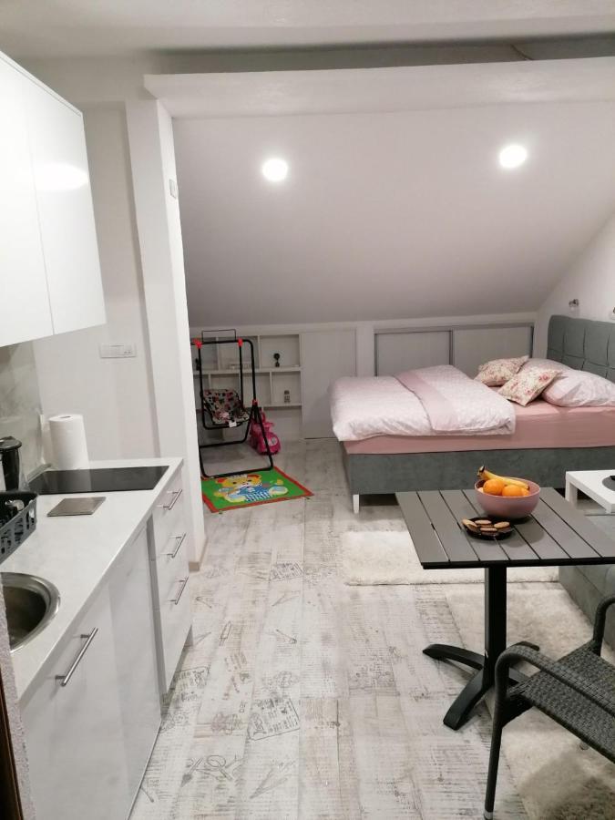 Vila Mira Требинье Экстерьер фото