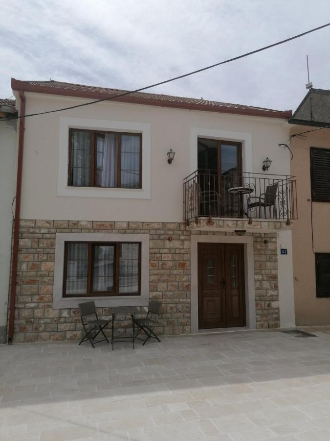 Vila Mira Требинье Экстерьер фото