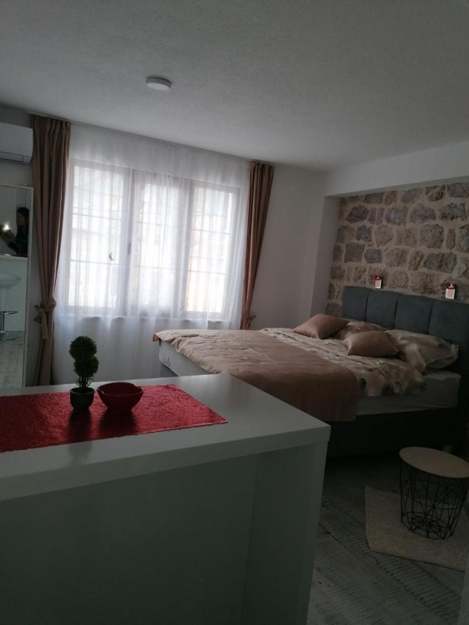 Vila Mira Требинье Экстерьер фото